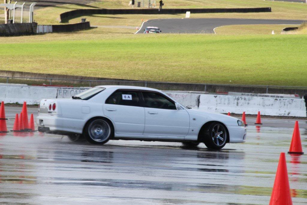 2000 Nissan R31-R34 Skyline 4dr photo