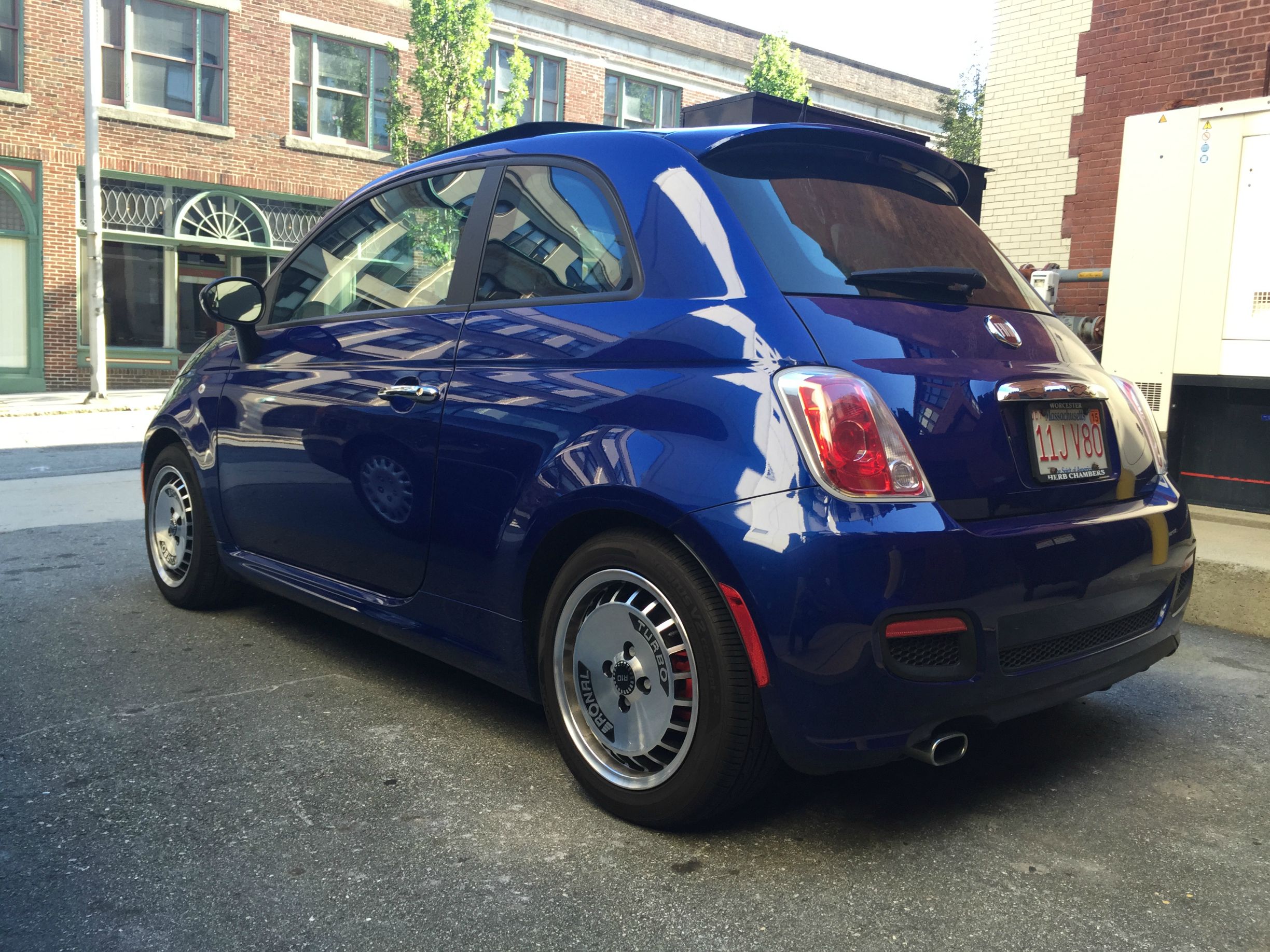 2014 FIAT 500 photo