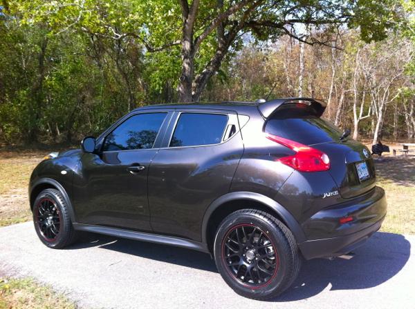 2011 Nissan Juke photo