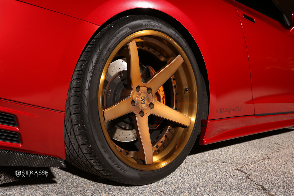 2015 Nissan GT-R photo