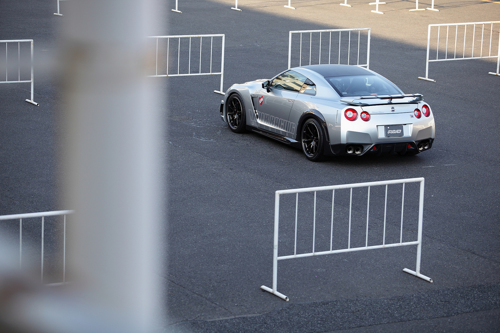 2014 Nissan GT-R photo