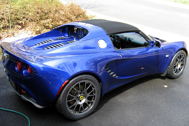 2005 Lotus Elise photo