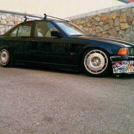 1996 BMW  318
