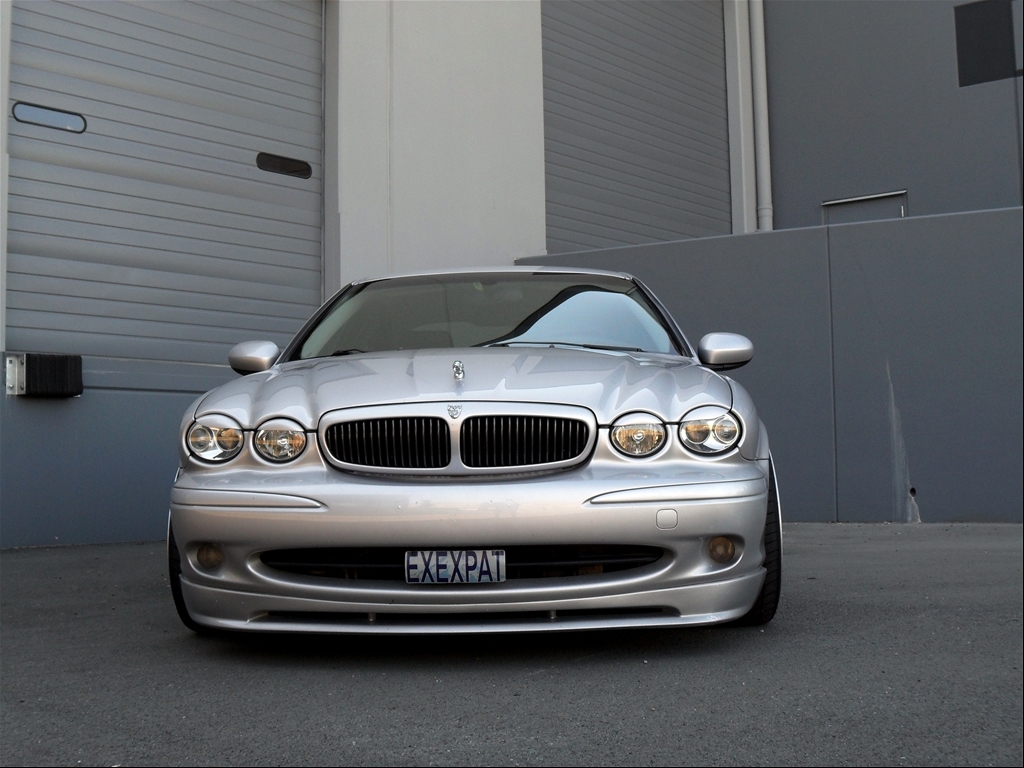 2004 Jaguar X-TYPE photo