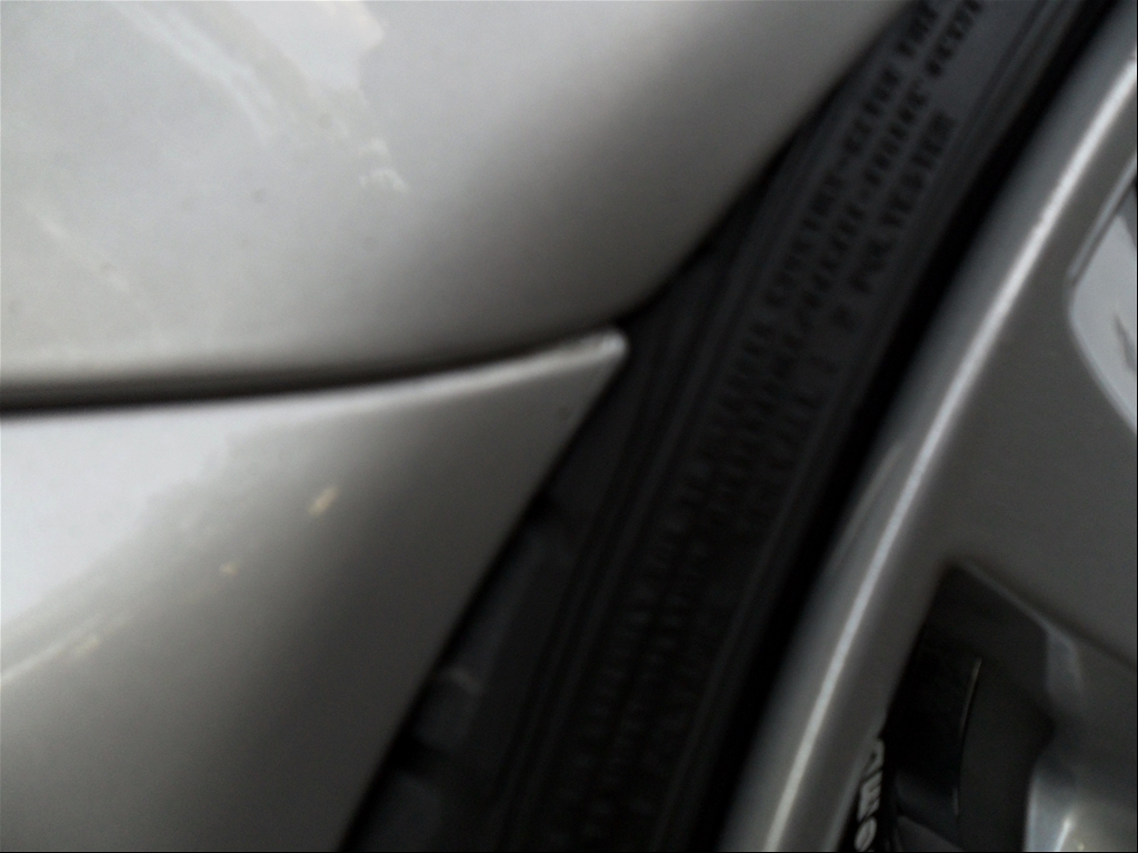 2004 Jaguar X-TYPE photo