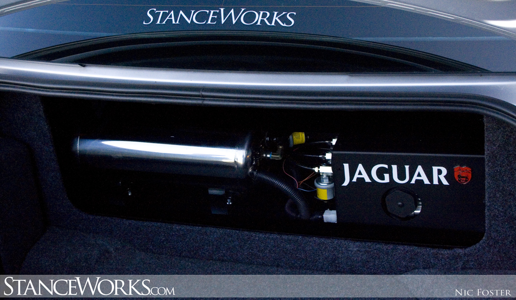 2004 Jaguar X-TYPE photo