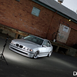 2000 BMW 528