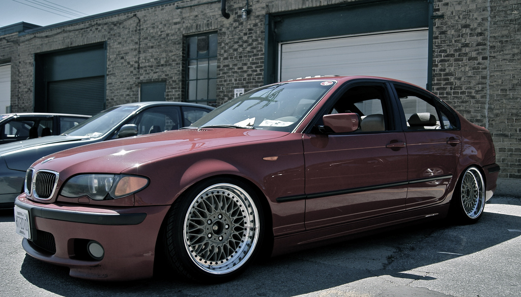 2003 BMW 330 photo