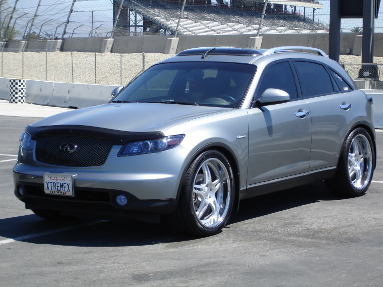 2005 Infiniti FX45 photo