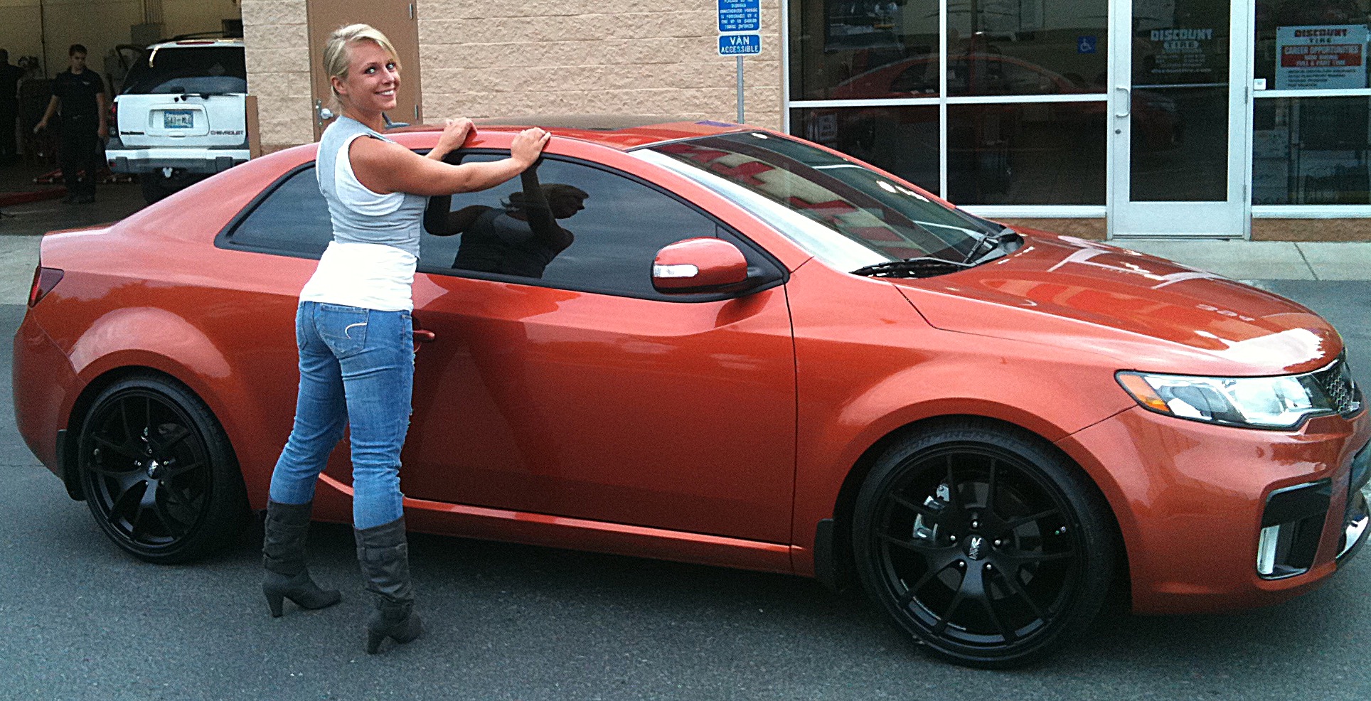 2010 Kia Forte Koup photo