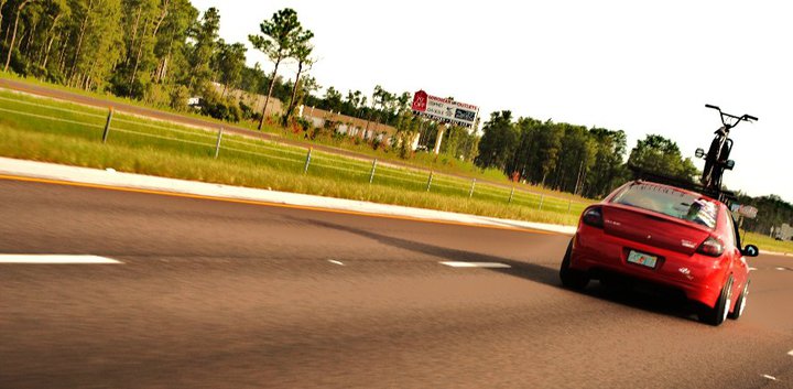 2005 Dodge Neon photo
