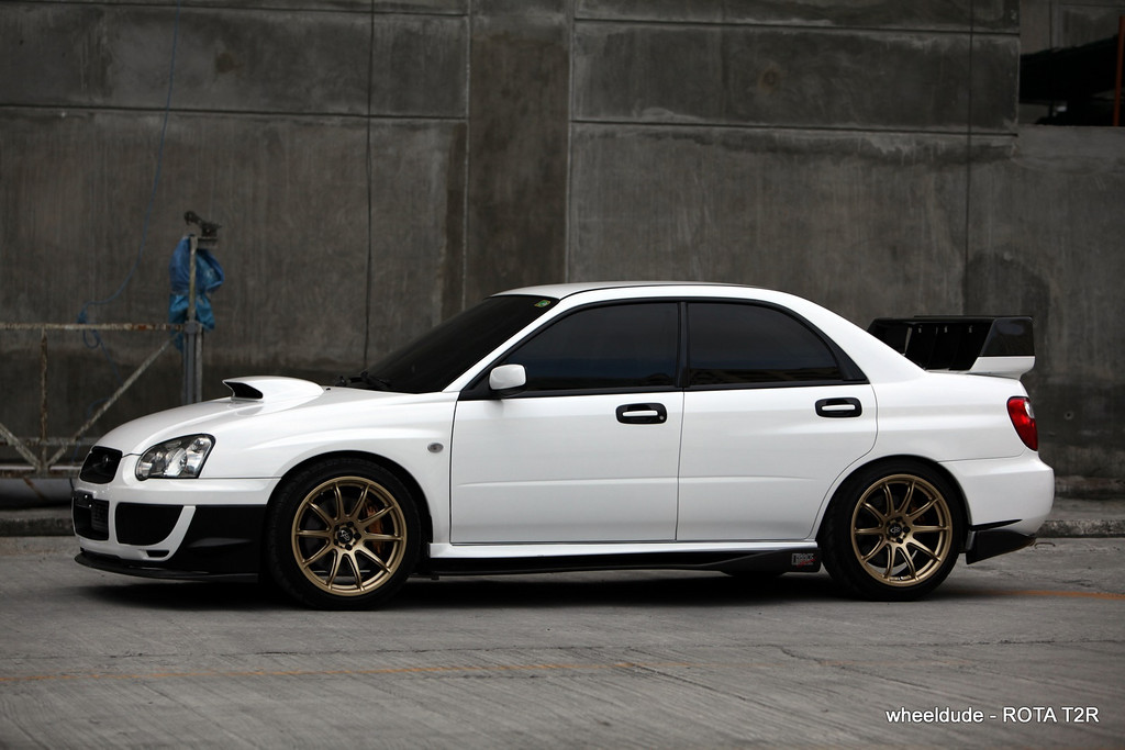 2004 Subaru Impreza photo