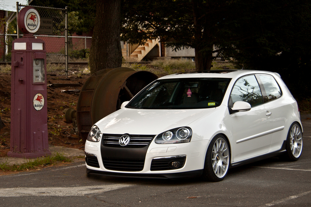 2006 Volkswagen Rabbit photo