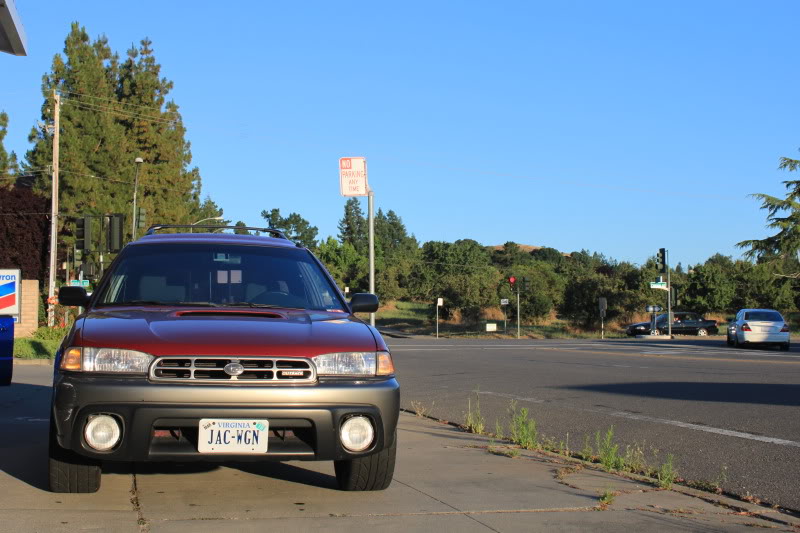 2000 Subaru Outback photo