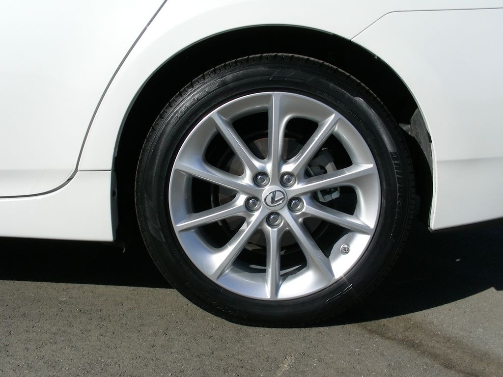 2013 Toyota Prius photo