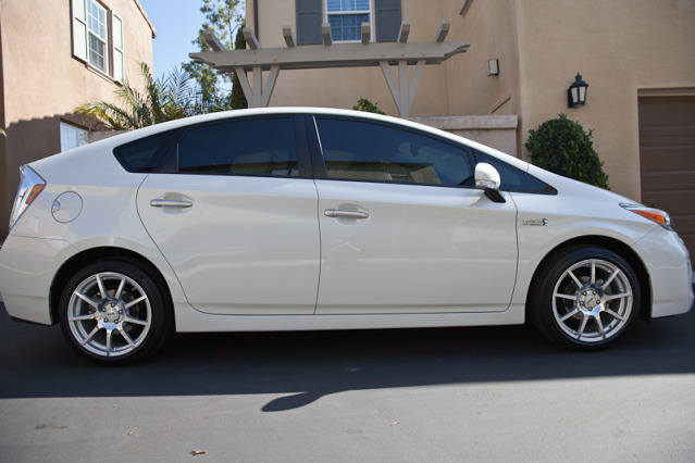 2012 Toyota Prius Plug-in photo