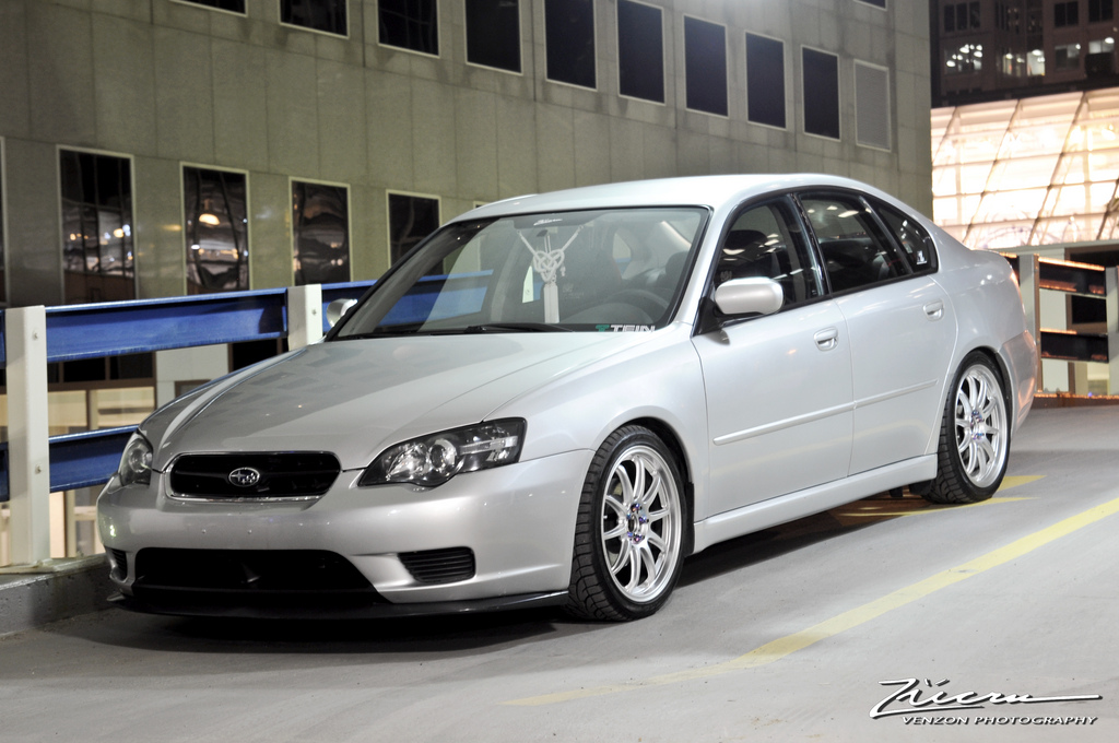 2005 Subaru Legacy photo