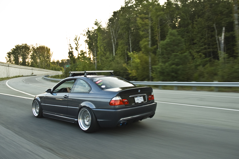 2002 BMW 330 photo