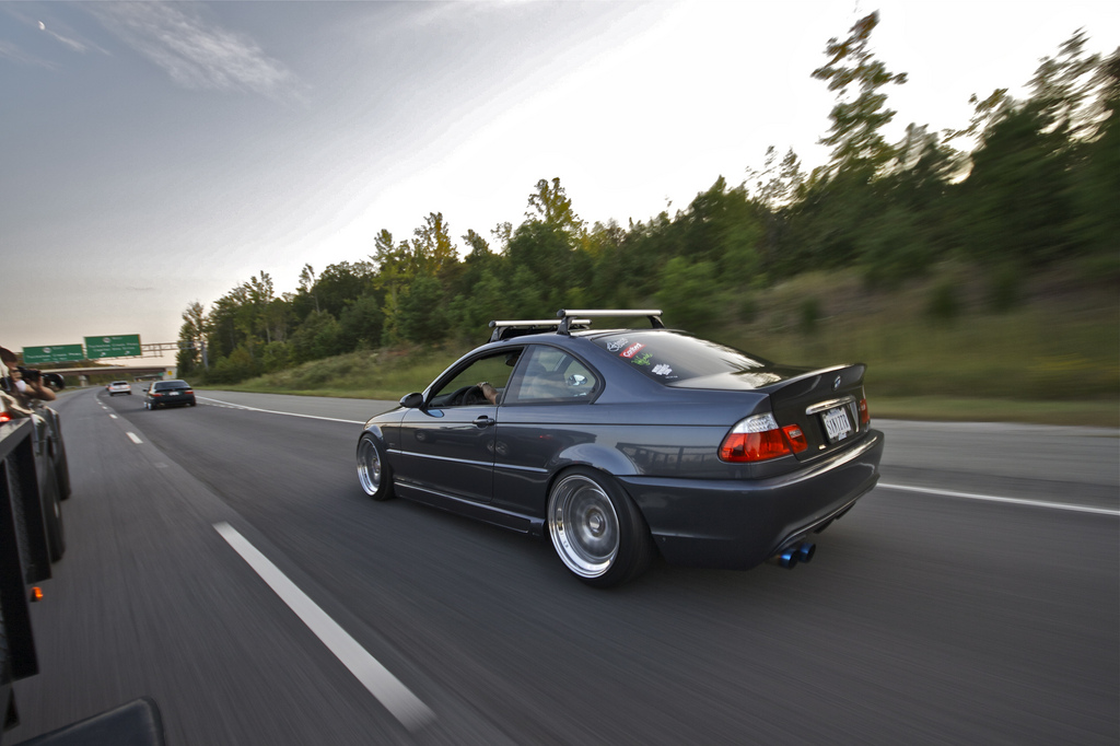 2002 BMW 330 photo