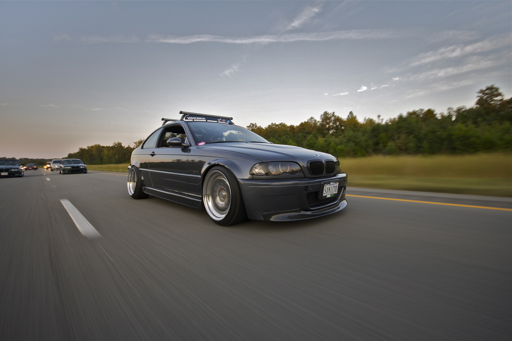 2002 BMW 330 photo