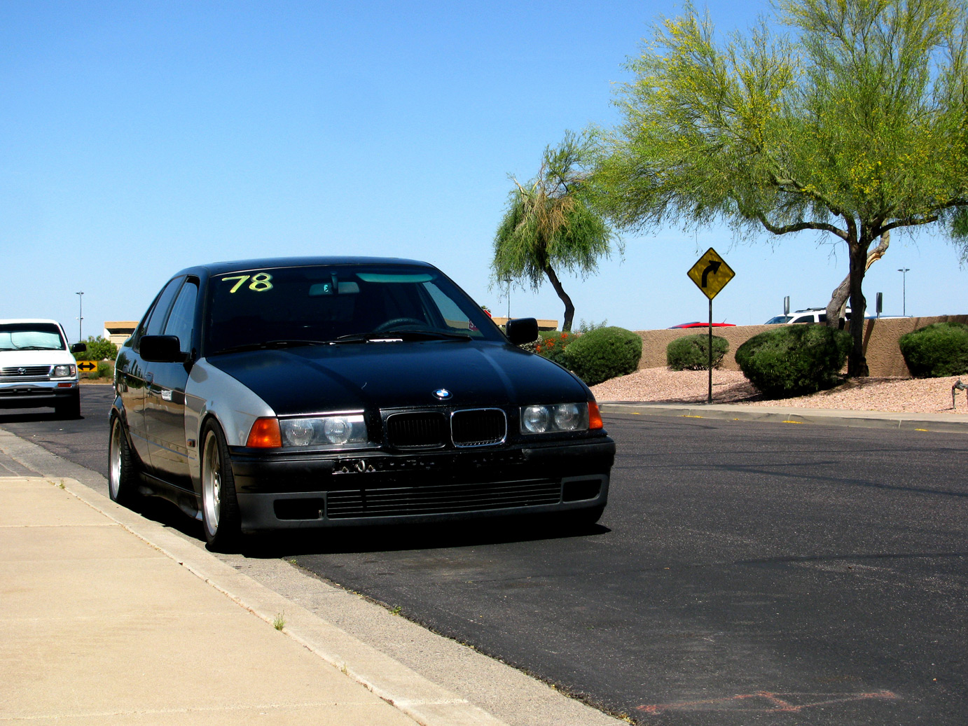 1994 BMW  323 photo