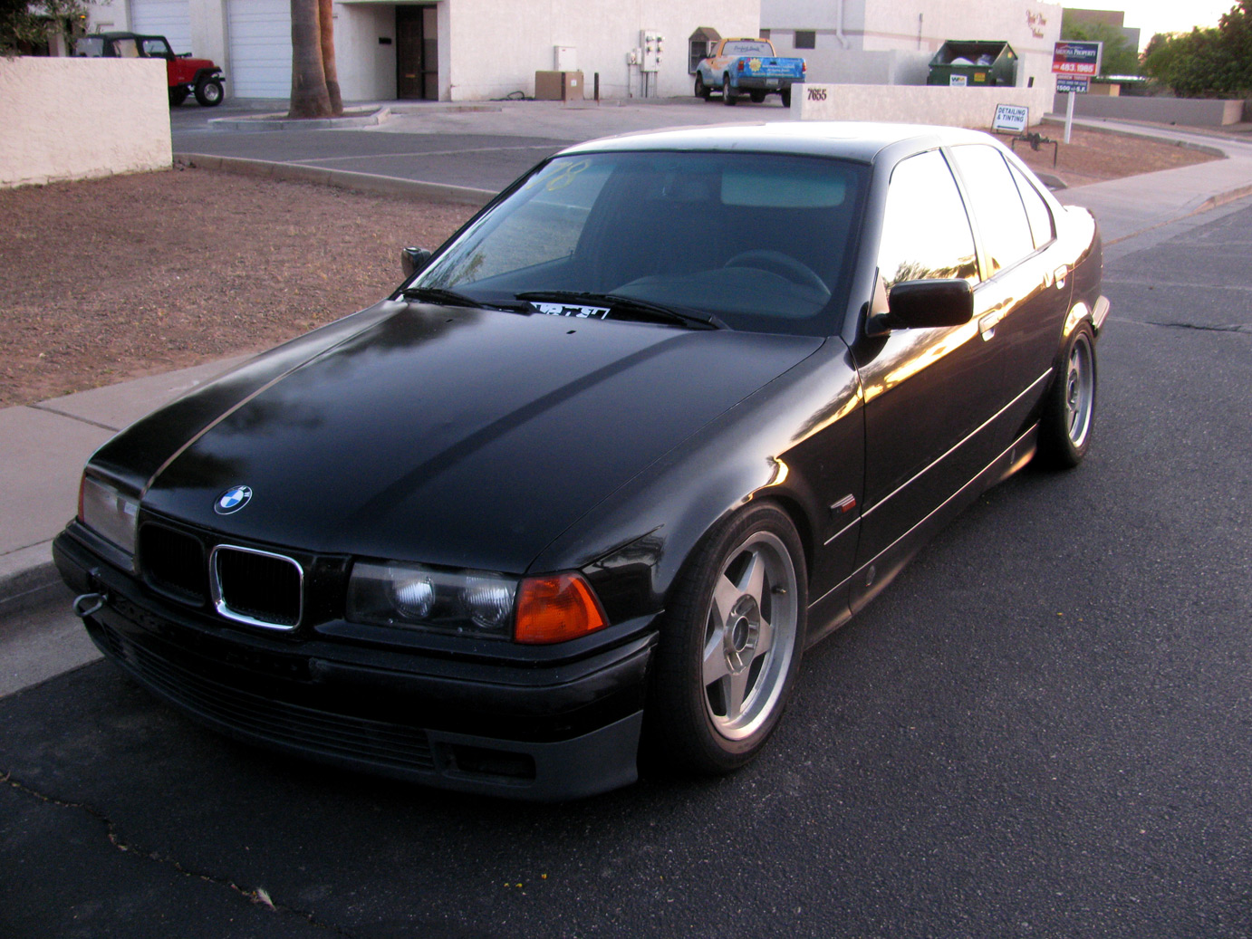 1994 BMW  323 photo