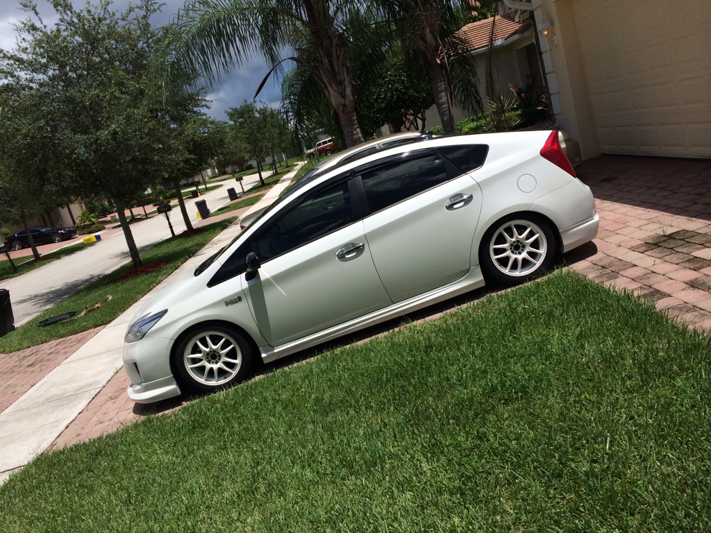2012 Toyota Prius Plug-in photo