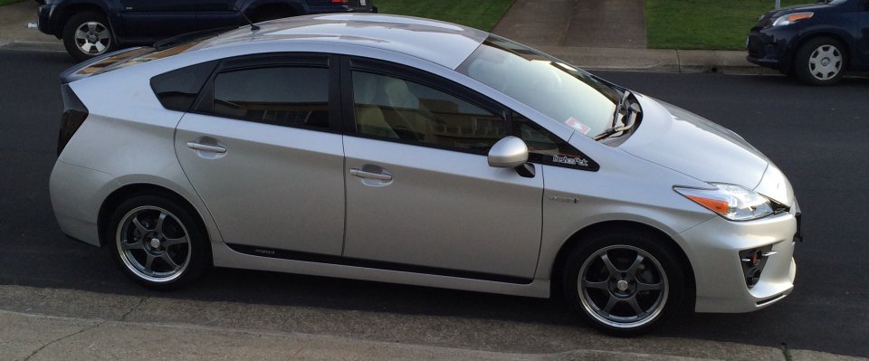 2014 Toyota Prius photo