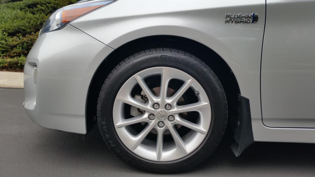 2012 Toyota Prius Plug-in photo
