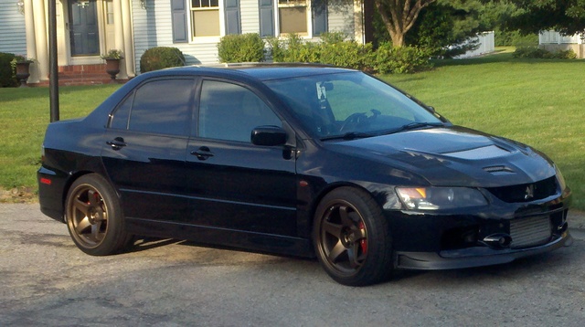 2003 Mitsubishi Lancer Evolution photo