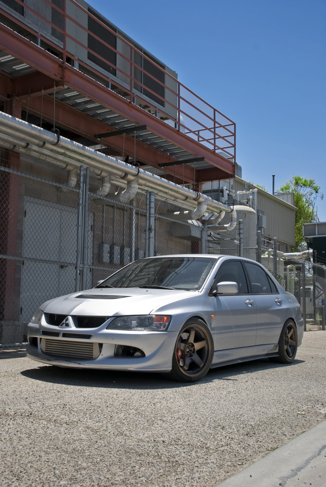 2005 Mitsubishi Lancer Evolution photo