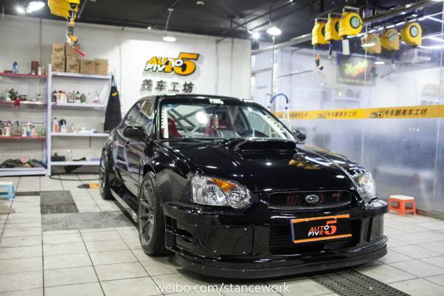 2004 Subaru Impreza photo