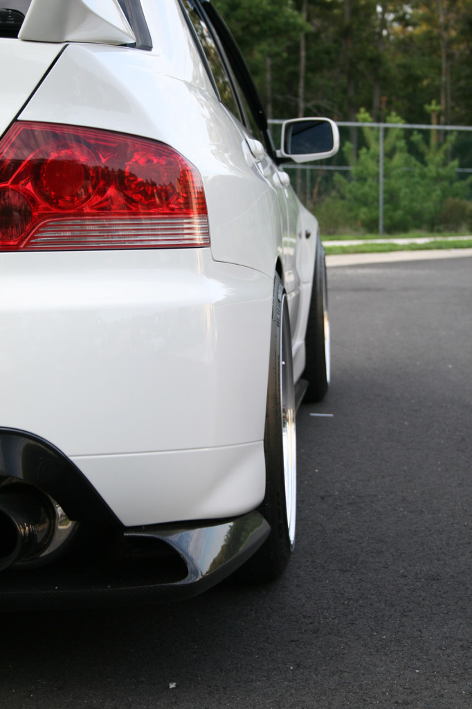 2005 Mitsubishi Lancer Evolution photo