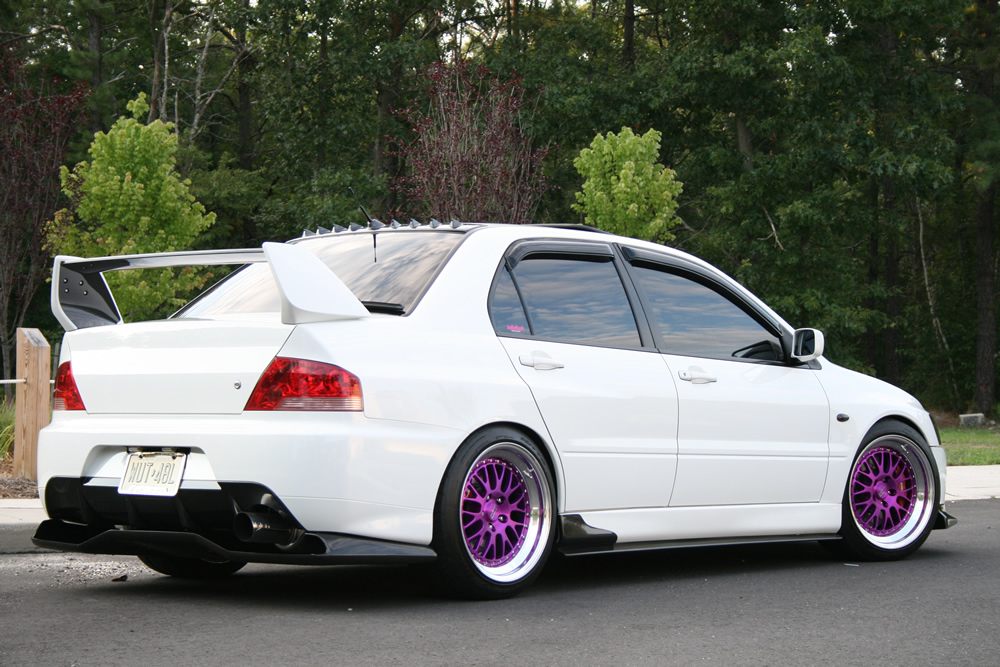 2005 Mitsubishi Lancer Evolution photo