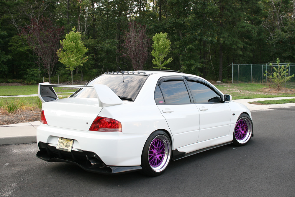 2005 Mitsubishi Lancer Evolution photo