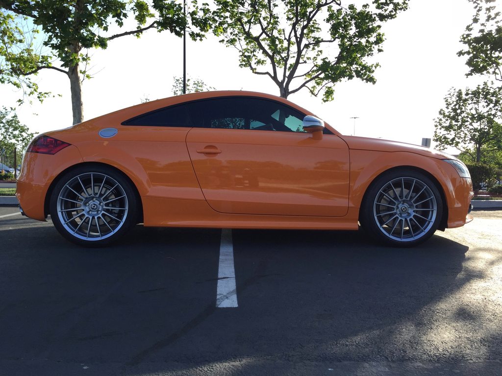 2010 Audi TTS photo