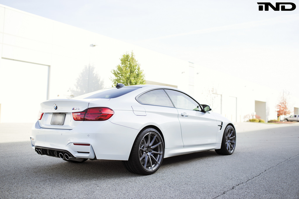 2015 BMW M4 photo