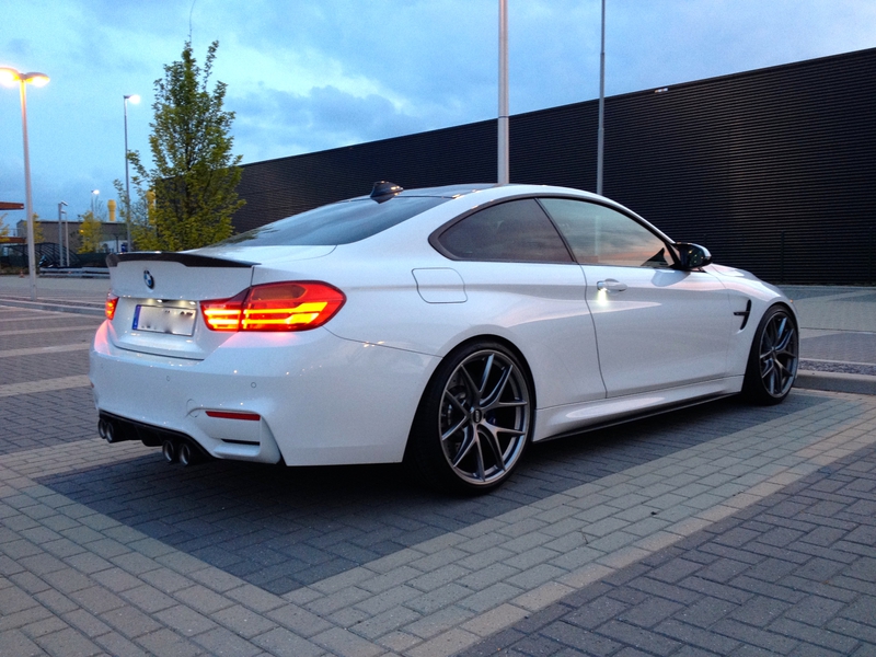 2015 BMW M4 photo