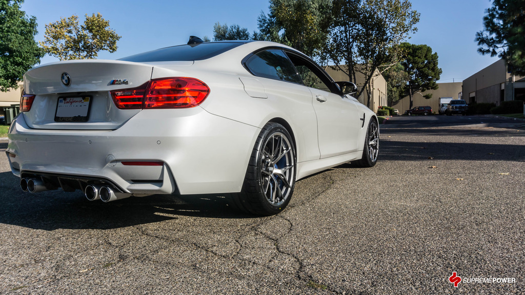 2015 BMW M4 photo