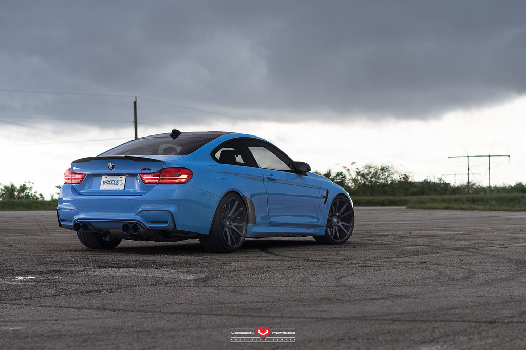 2015 BMW M4 photo