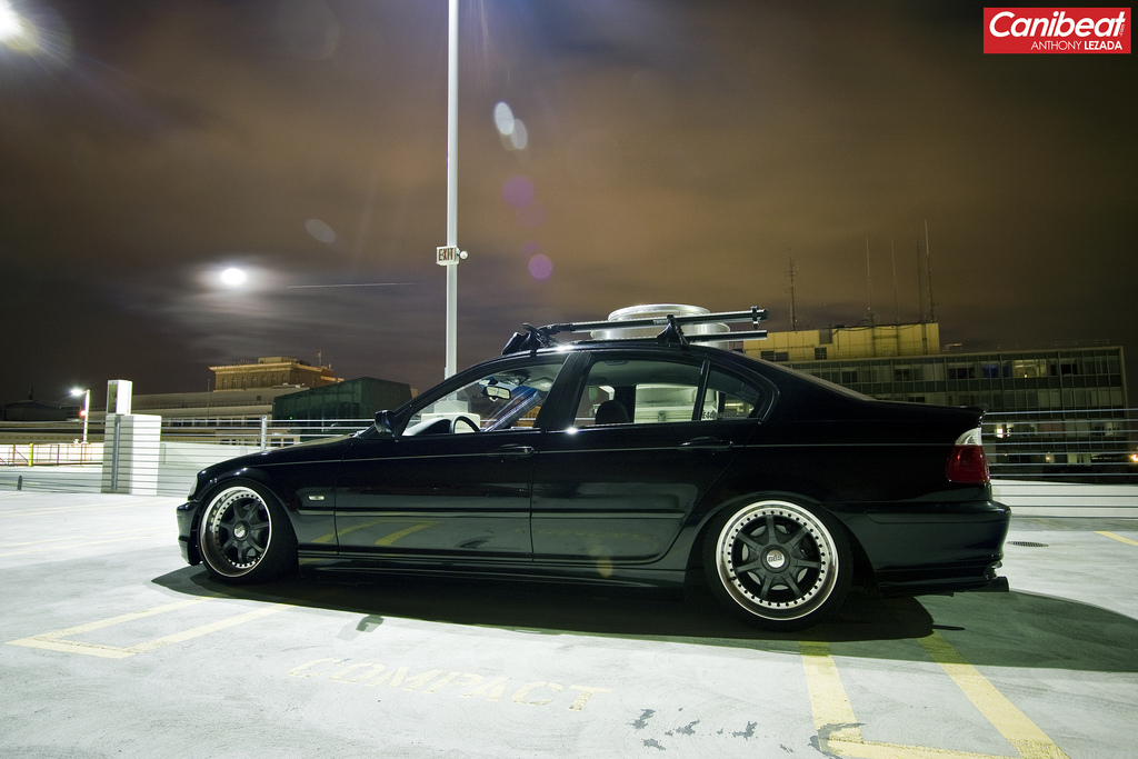 2000 BMW  318 photo