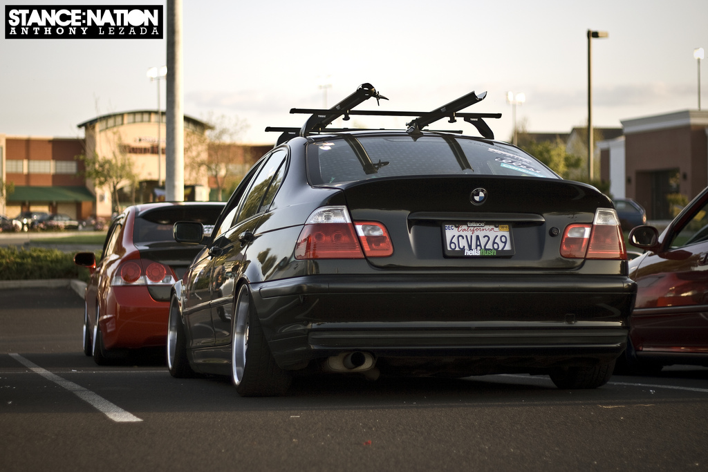 2000 BMW  318 photo