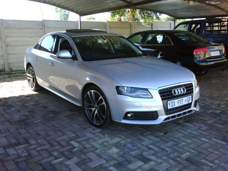 2010 Audi A4 photo