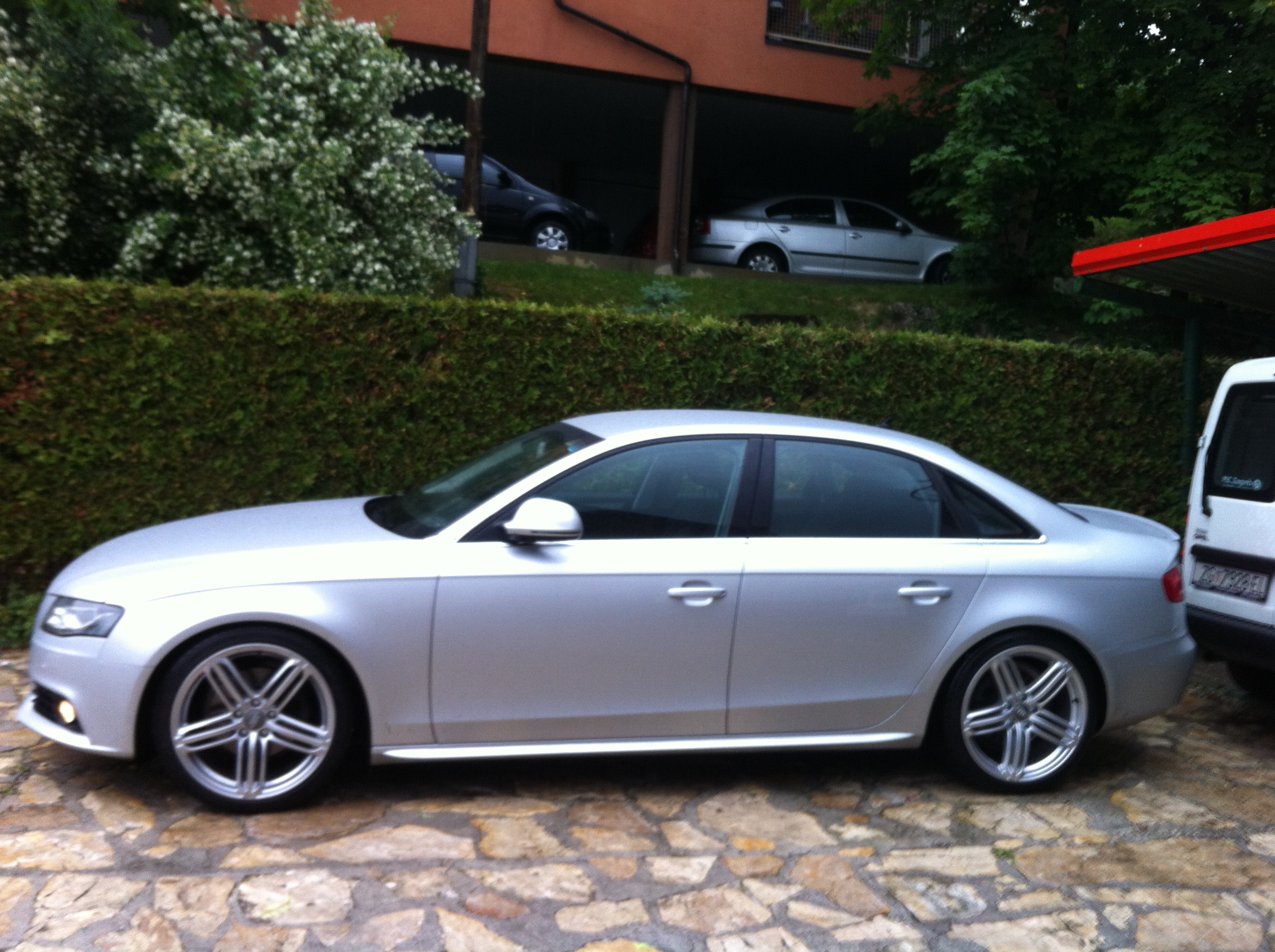 2011 Audi A4 photo