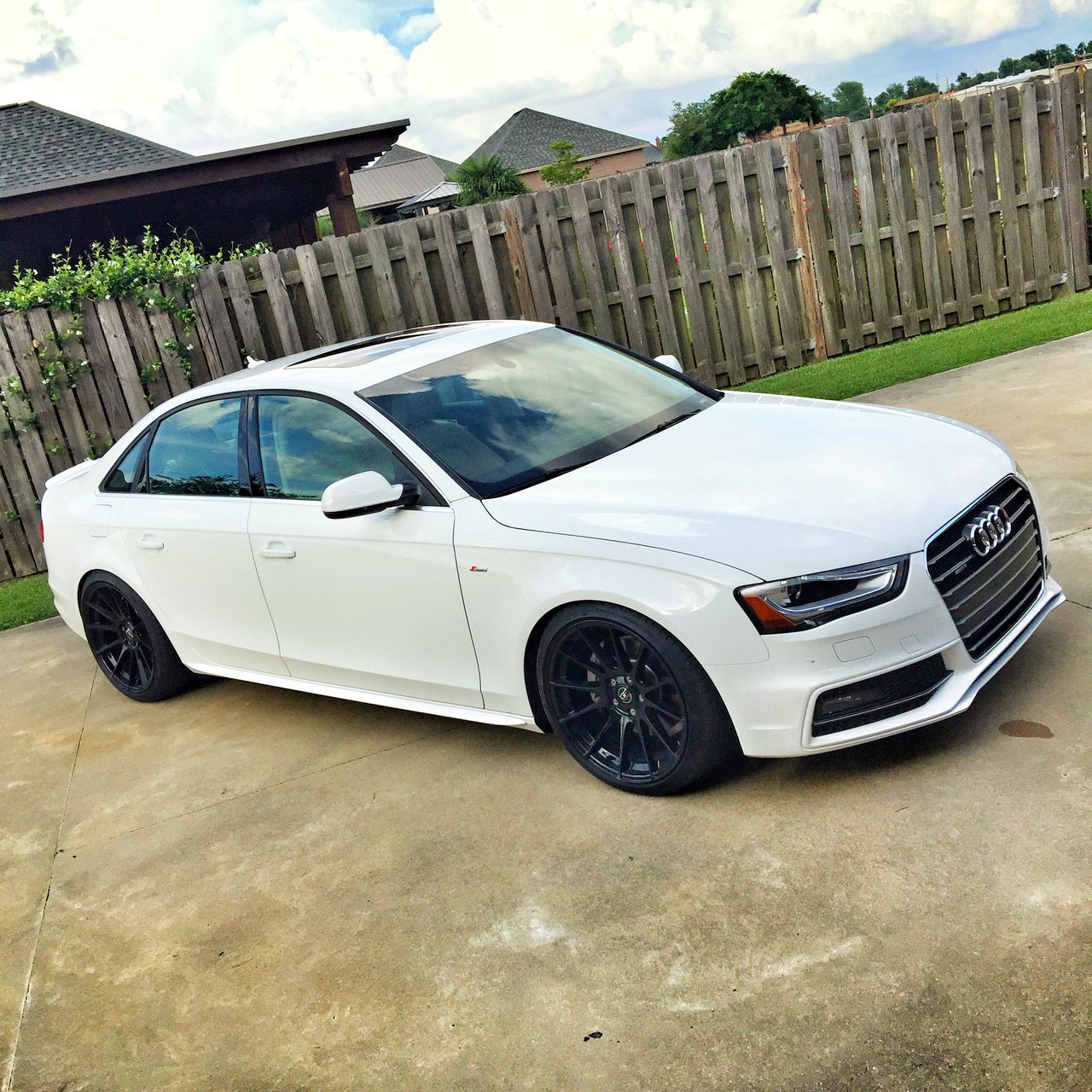 2015 Audi A4 photo