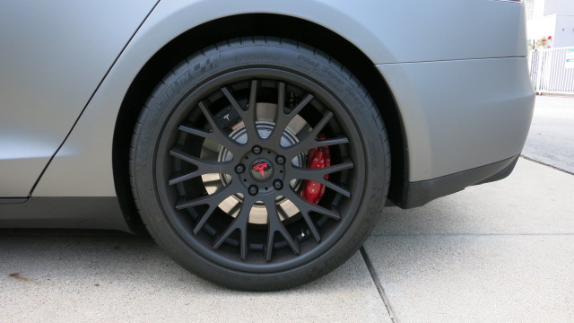 2014 Tesla Model S photo