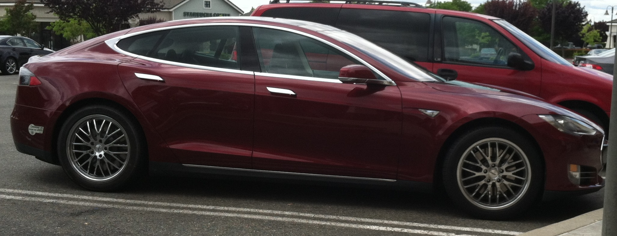 2014 Tesla Model S photo