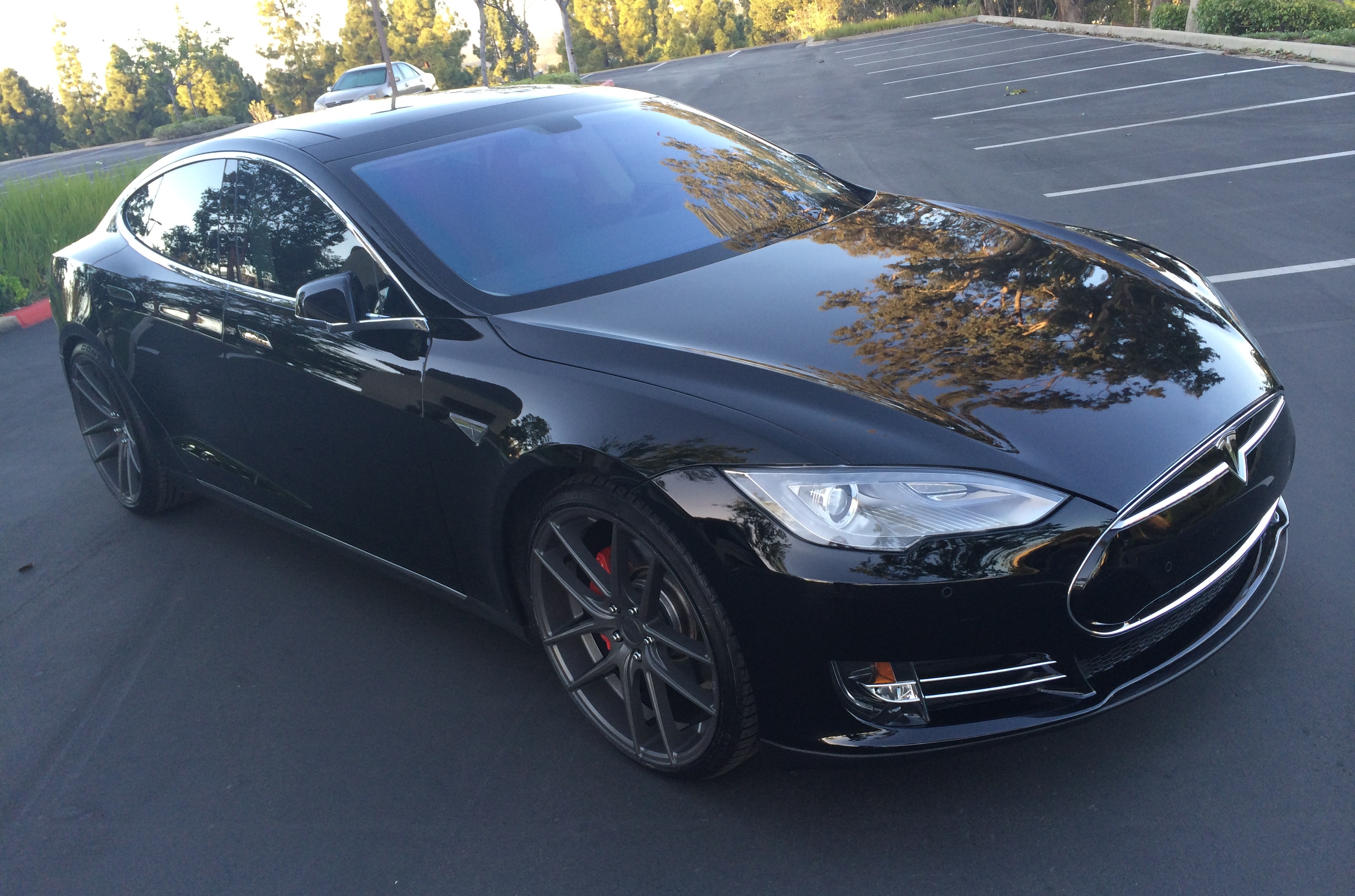 2014 Tesla Model S photo