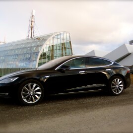 2013 Tesla Model S