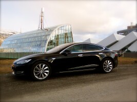 2013 Tesla Model S